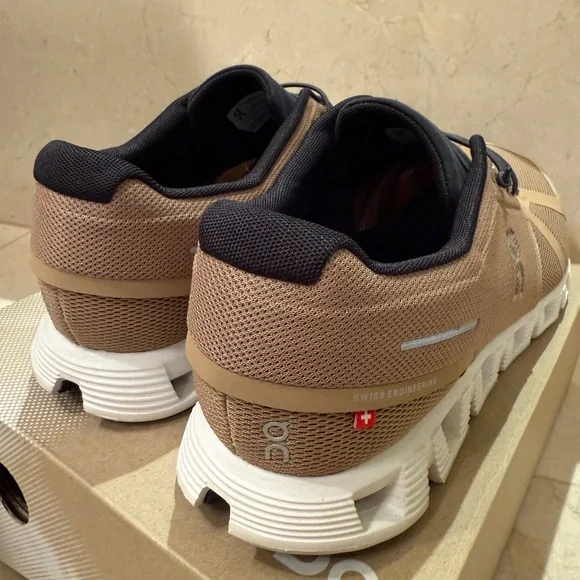 On Running Men’s Cloud 5 Sneakers | Size 11 - Picture 9 of 9